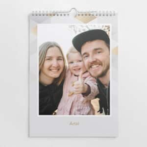 Personlig fotoalmanacka 2026 A4 – beställ online med snabb leverans